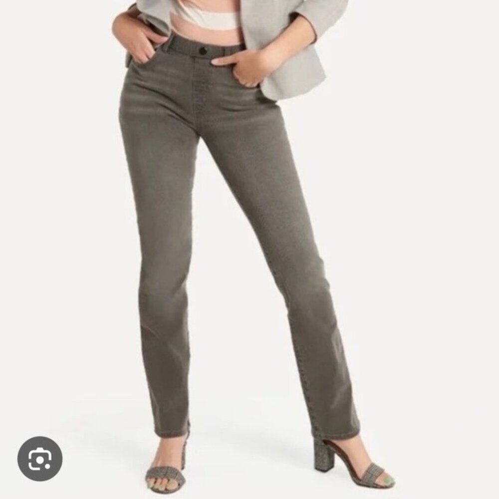 Betabrand Mid-Rise Denim | Straight | Grey